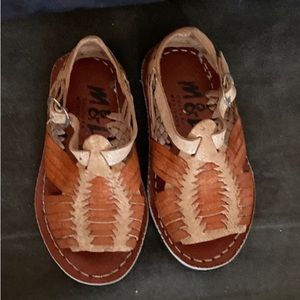 NWOT. Artisanal  unisex huaraches
